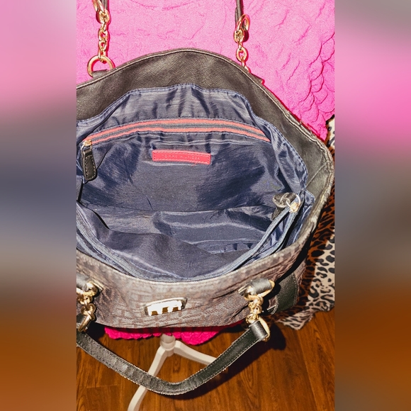 TOMMY HILFIGER - Picture 5 of 7